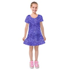 Vibrant Blue Romantic Flower Pattern Kids  Short Sleeve Velvet Dress by Ivana