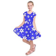 Star Background Pattern Advent Kids  Short Sleeve Dress by Celenk