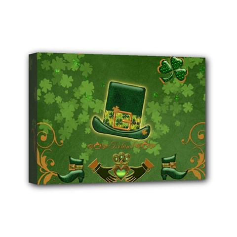 Happy St  Patrick s Day With Clover Mini Canvas 7  X 5  by FantasyWorld7