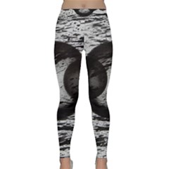 Yin Classic Yoga Leggings by WILLBIRDWELL