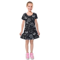 Human Skeleton Pattern - Halloween  Kids  Short Sleeve Velvet Dress by Valentinaart