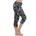 Comic Books Pattern Capri Yoga Leggings View3