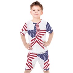 A Star With An American Flag Pattern Kids  Tee And Shorts Set by Sudhe