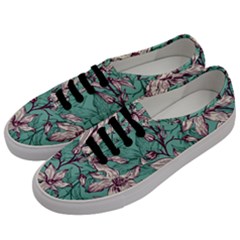 Vintage Floral Pattern Men s Classic Low Top Sneakers by Sobalvarro