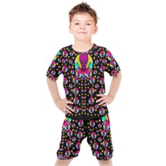 Skull With Many Friends Kids  Tee And Shorts Set by pepitasart