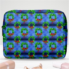 Christmas Wreath Make Up Pouch (large) by bloomingvinedesign