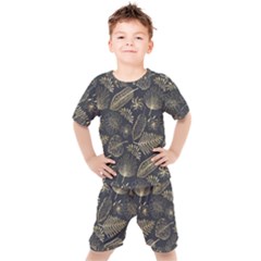 Elegant Pattern With Golden Tropical Leaves Kids  Tee And Shorts Set by BangZart