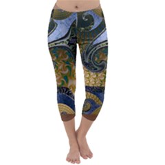 Sea Of Wonder Capri Winter Leggings  by LW41021