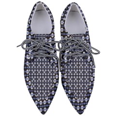 Modern Ornate Striped Pattern Pointed Oxford Shoes by dflcprintsclothing