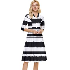 Bandes Abstrait Blanc/noir Classy Knee Length Dress by kcreatif