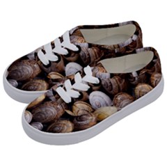 Snail Shells Pattern Arianta Arbustorum Kids  Classic Low Top Sneakers by artworkshop