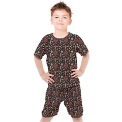 Carpet Symbols Kids  Tee And Shorts Set by Gohar