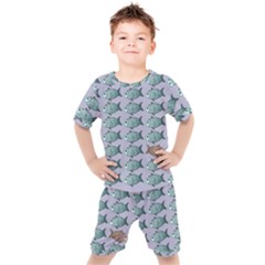 Fishes Pattern Background Theme Art Kids  Tee And Shorts Set by Vaneshop