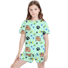 Dog Pattern Seamless Blue Background Scrapbooking Kids  Tee And Sports Shorts Set by pakminggu