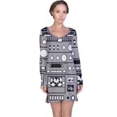 Boombox Long Sleeve Nightdress by Sarkoni