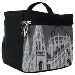 Architecture-parliament-landmark Make Up Travel Bag (big) by Ket1n9