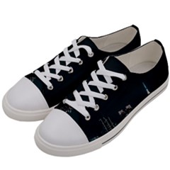 Skyline Photography Of Buildings Men s Low Top Canvas Sneakers by Modalart