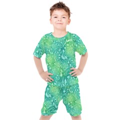 Retro Flower Pattern Design Batik Kids  T-shirt And Shorts Set by Posterlux