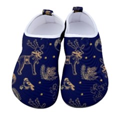 Christmas Pattern Gold December  Happy Holidays Merry Christmas Winter Family Festive Gold New Year Men s Sock-style Water Shoes by Maspions