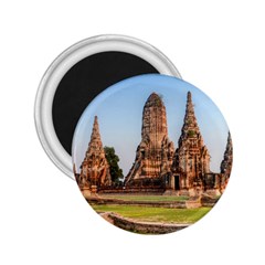 Chaiwatthanaram 2 25  Magnets by trendistuff