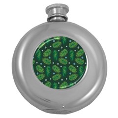 Leaves Snowflake Pattern Holiday Round Hip Flask (5 Oz) by Pakjumat